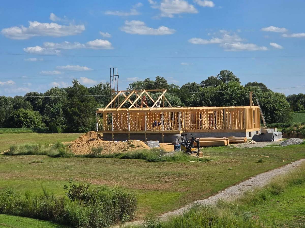 Living the Dream Year 6 Day 115 – Clifty Hill 3 – Framing Day 21, Ridge, Rafters, Cleaning & Winching